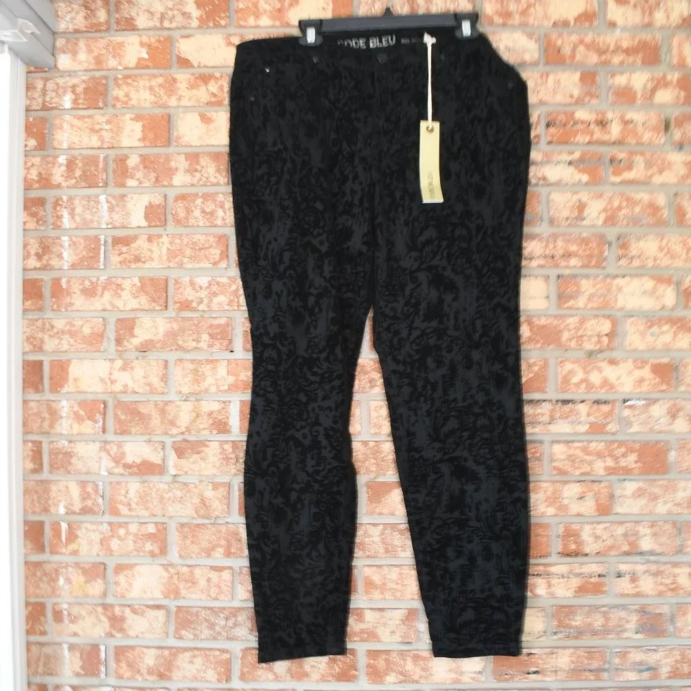 CODE Bleu Skinny Pants NWT - Picture 2 of 6